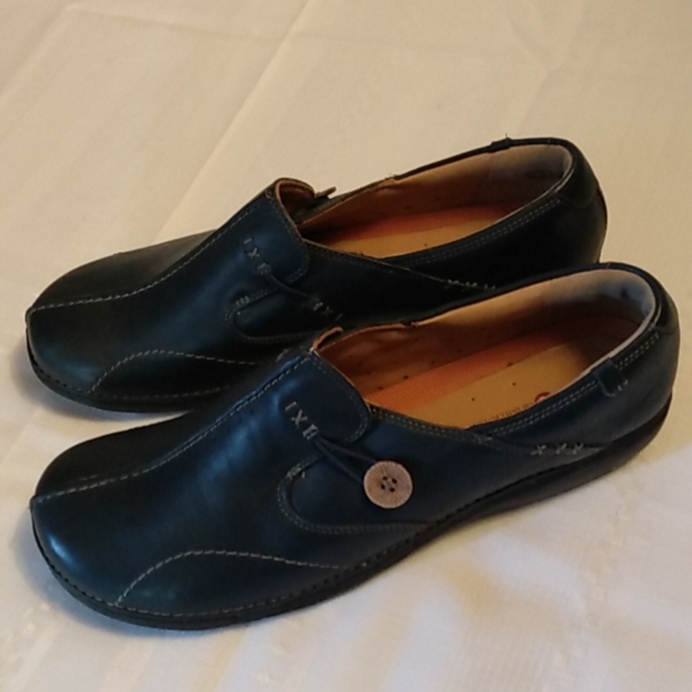 Clark's Shoes. 11W